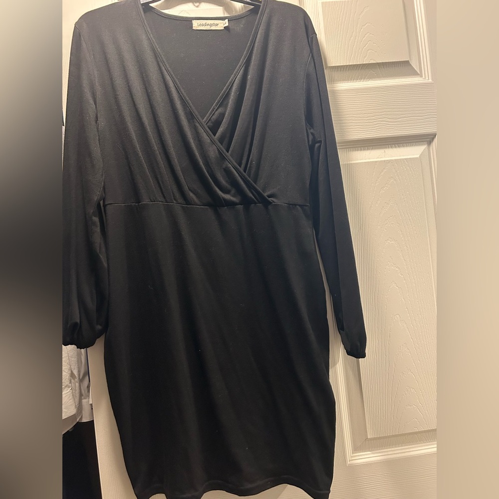 Black Womens Long Cuffed Sleeve V-Neck Pencil Dress